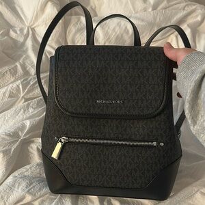 Micheal Kors Medium LOGO Harrison Backpack